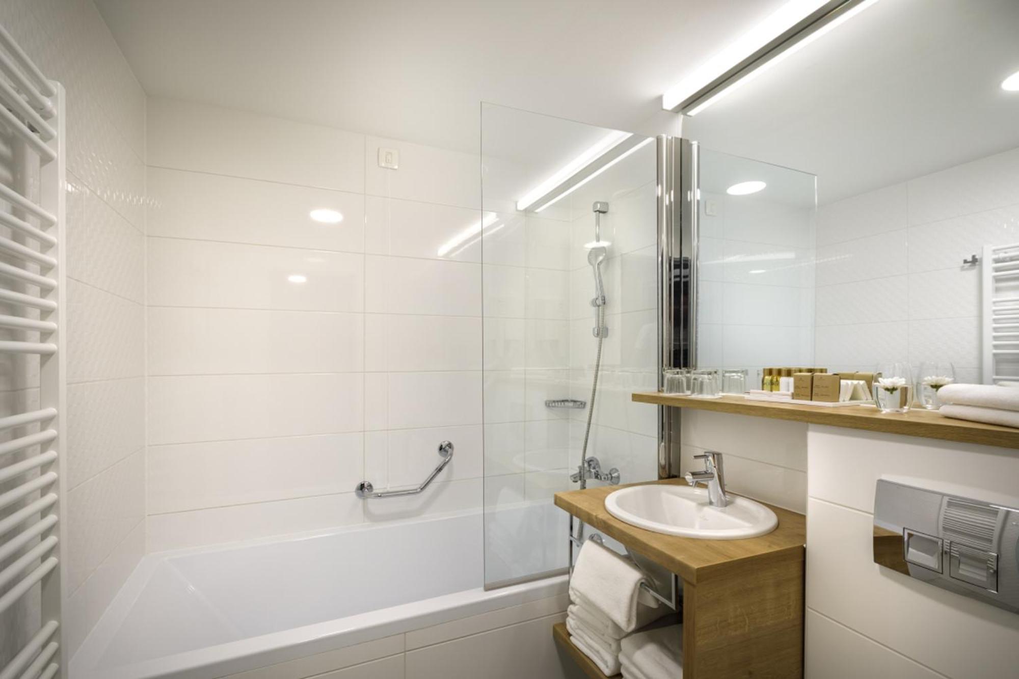 Suite for 2+3 Seaview